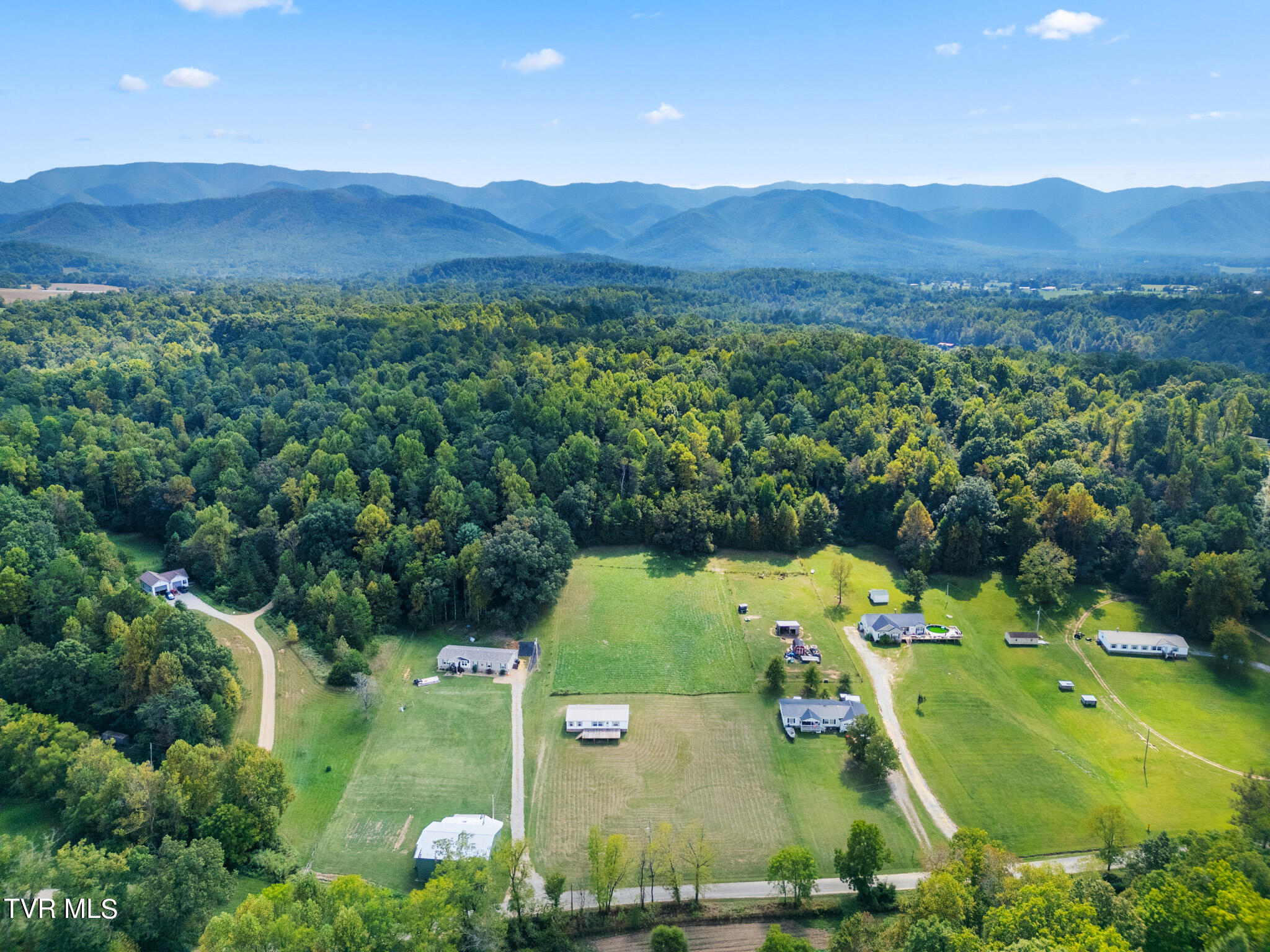 1549 Frank Roberts Road Afton, TN 37616 - Photo 2 of 24 Frank Roberts Rd-04