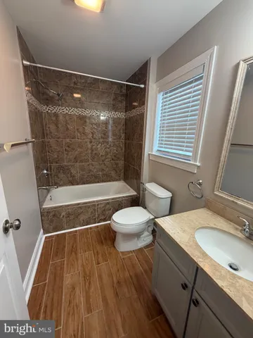 $7,900 | 728 18th Street South, Arlington, VA 22202