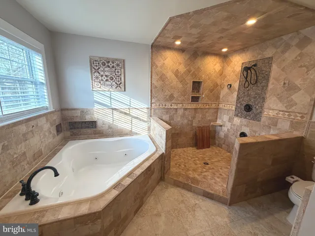 $7,900 | 728 18th Street South, Arlington, VA 22202