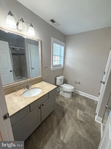 $7,900 | 728 18th Street South, Arlington, VA 22202