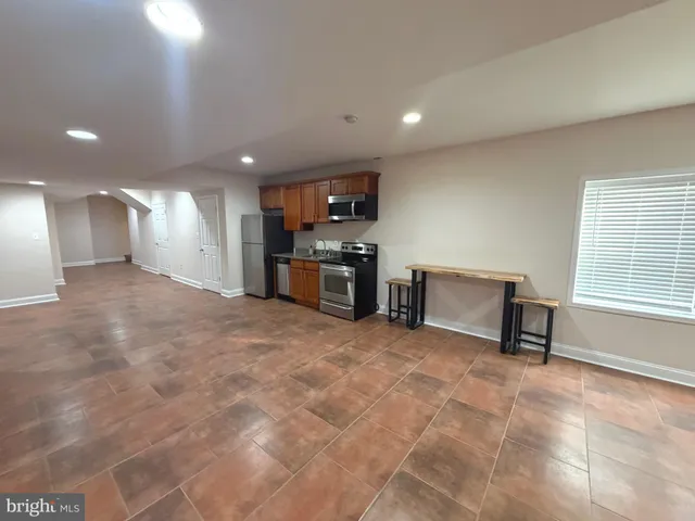 $7,900 | 728 18th Street South, Arlington, VA 22202