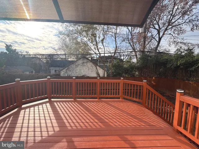 $7,900 | 728 18th Street South, Arlington, VA 22202