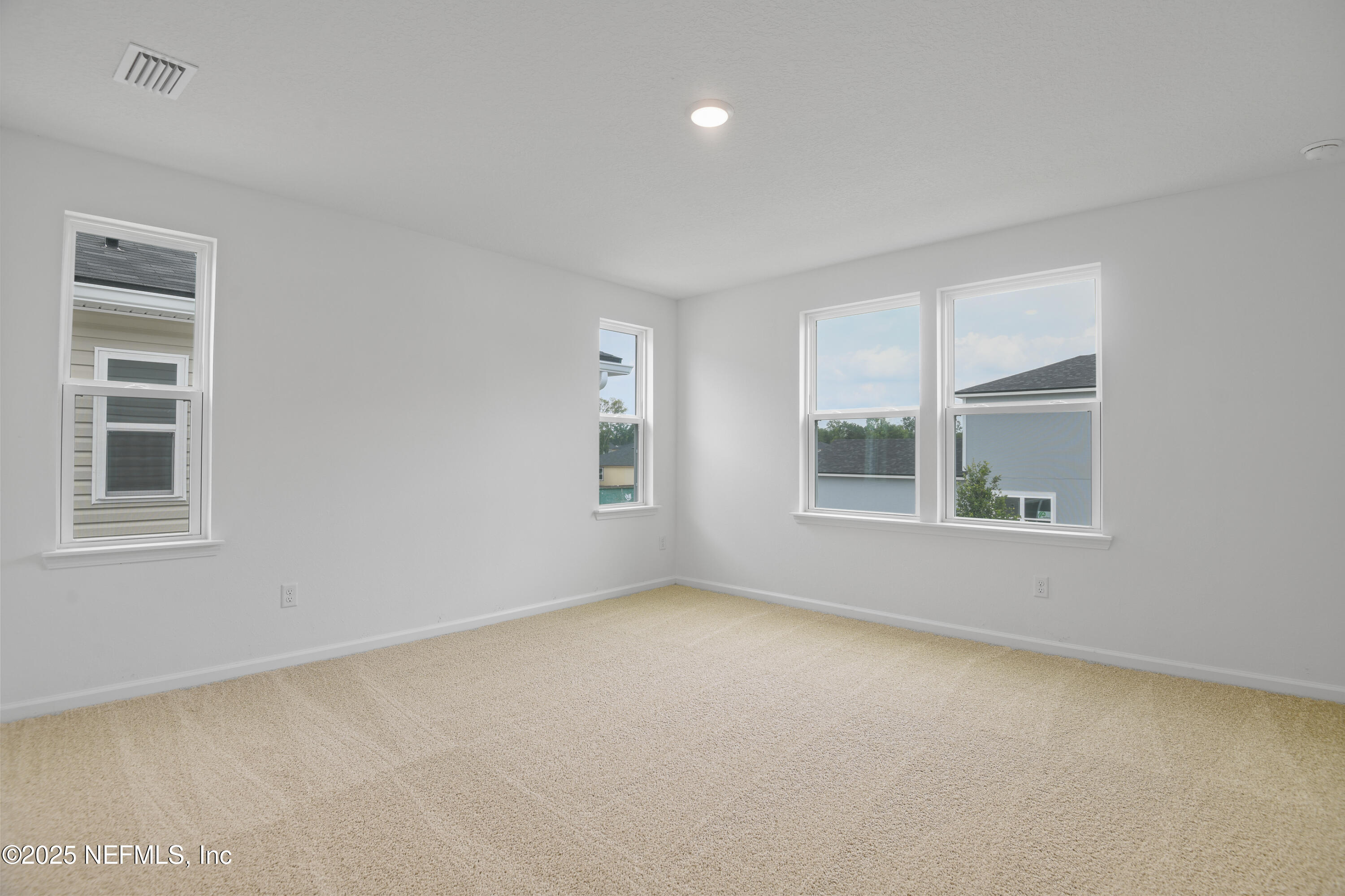 6025 Oracle Road Jacksonville, FL 32205 - Photo 11 of 17 6025 Oracle Court-11