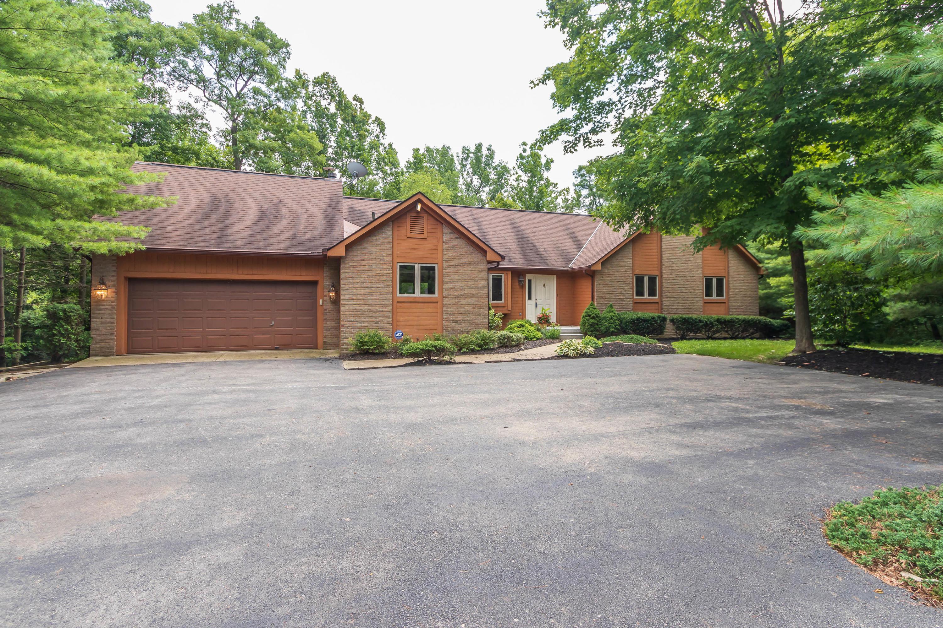 4380 Harlem Road Galena, OH 43021 - Photo 4 of 109 Gallery Image 4