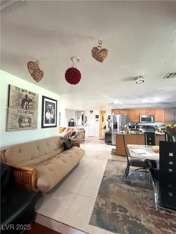 $639,000 | 2879 North Jones Boulevard, Las Vegas, NV 89108