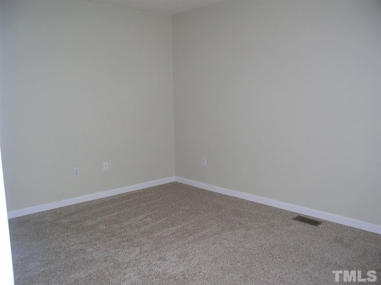796 Moody Road Henderson, NC 27537 - Photo 8 of 28 Gallery Image 8