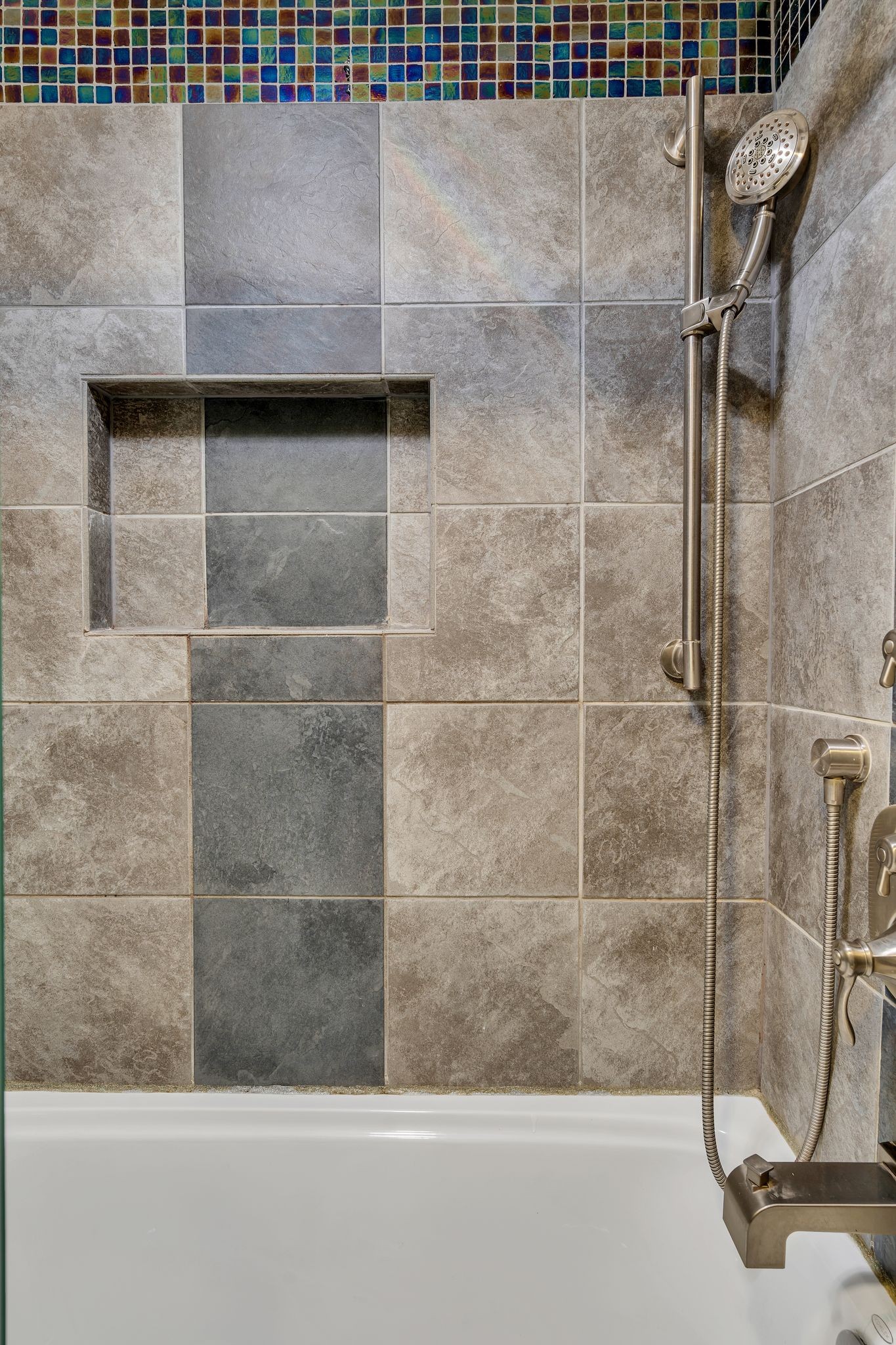 414 Elgin Street Nashville, TN 37211 - Photo 13 of 30 a bathroom with a shower