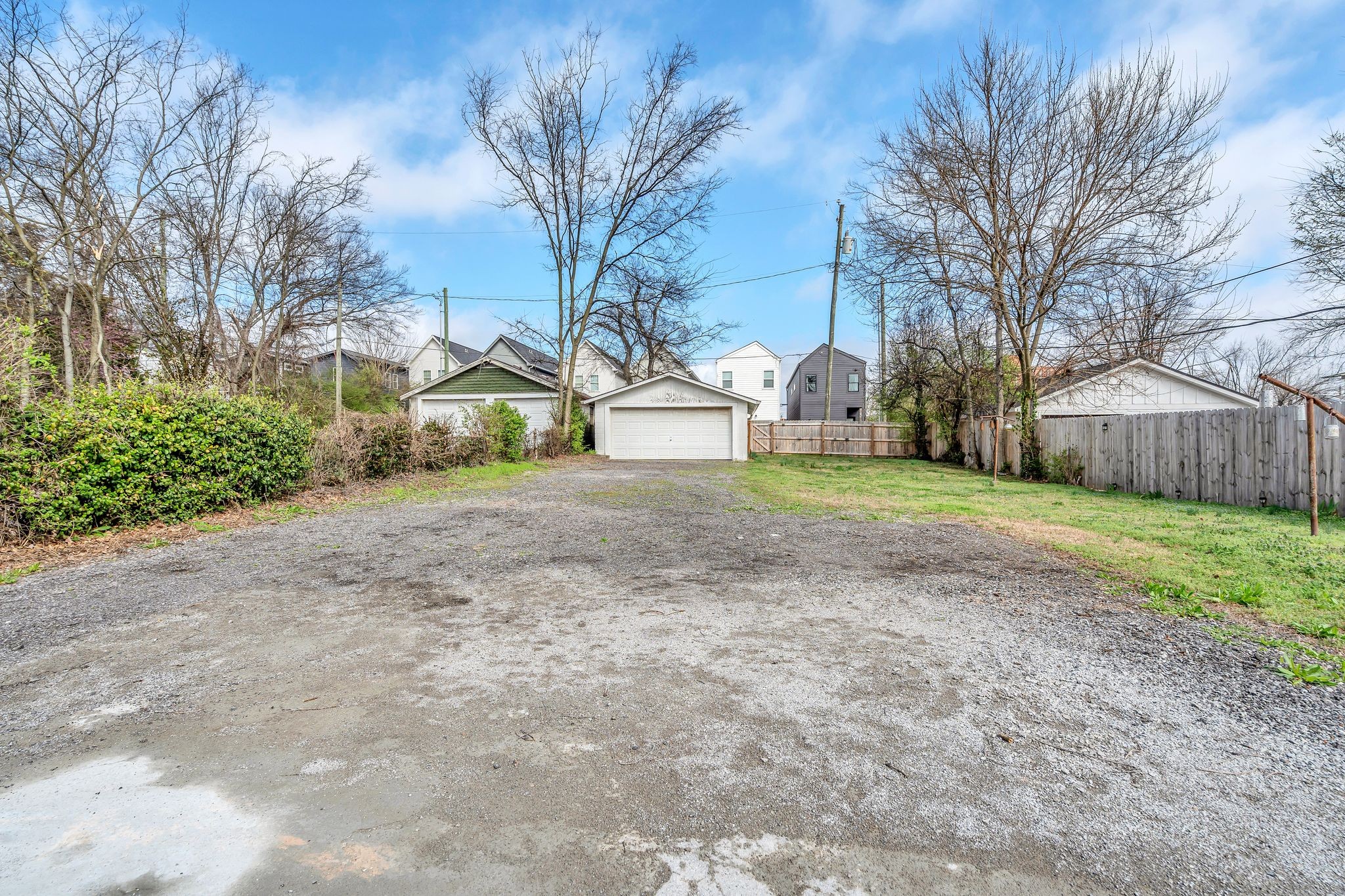 414 Elgin Street Nashville, TN 37211 - Photo 26 of 30 a view of a yard with a house