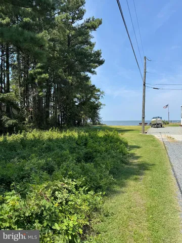 a view of an outdoor space and a yard