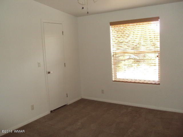 2052 Rendezvous Pine Drive Overgaard, AZ 85933 - Photo 23 of 29