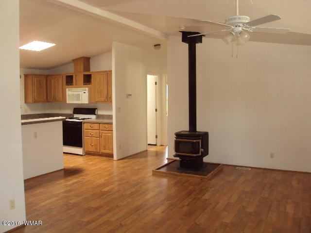 2052 Rendezvous Pine Drive Overgaard, AZ 85933 - Photo 4 of 29
