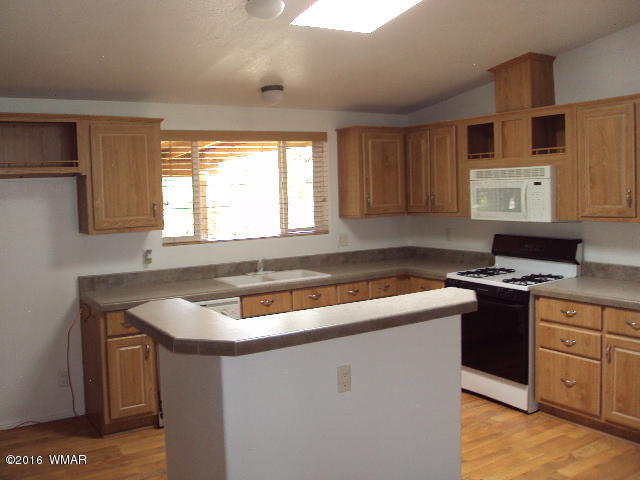 2052 Rendezvous Pine Drive Overgaard, AZ 85933 - Photo 6 of 29