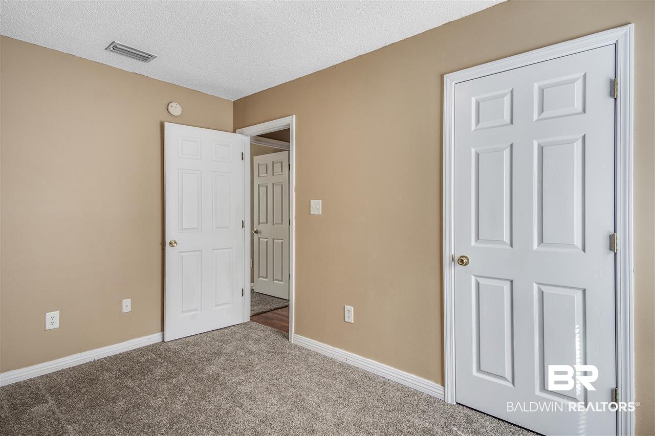 5391 South Forestridge Road Mobile, AL 36618 - Photo 19 of 22