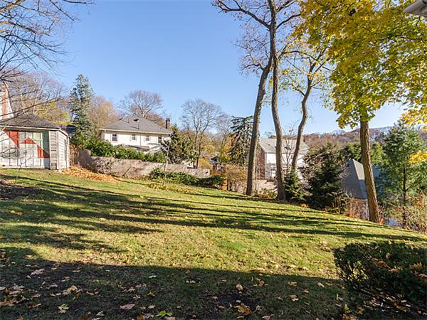 114 Eastbourne Road Newton, MA 02459 - Photo 16 of 16