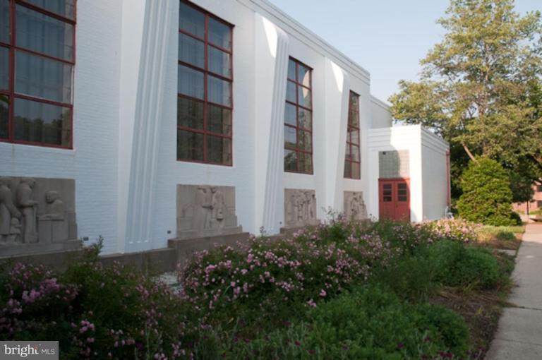 9 Research Road, Unit E Greenbelt, MD 20770 - Photo 23 of 27 Art Deco Community Center