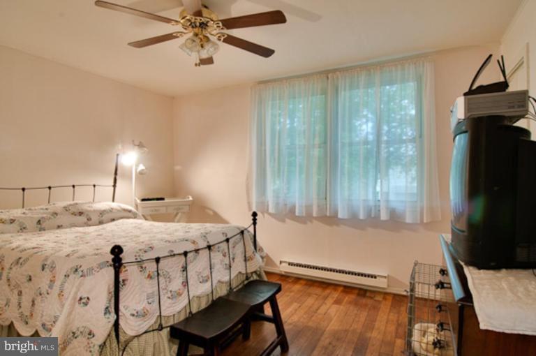 9 Research Road, Unit E Greenbelt, MD 20770 - Photo 9 of 27 Bedroom #1
