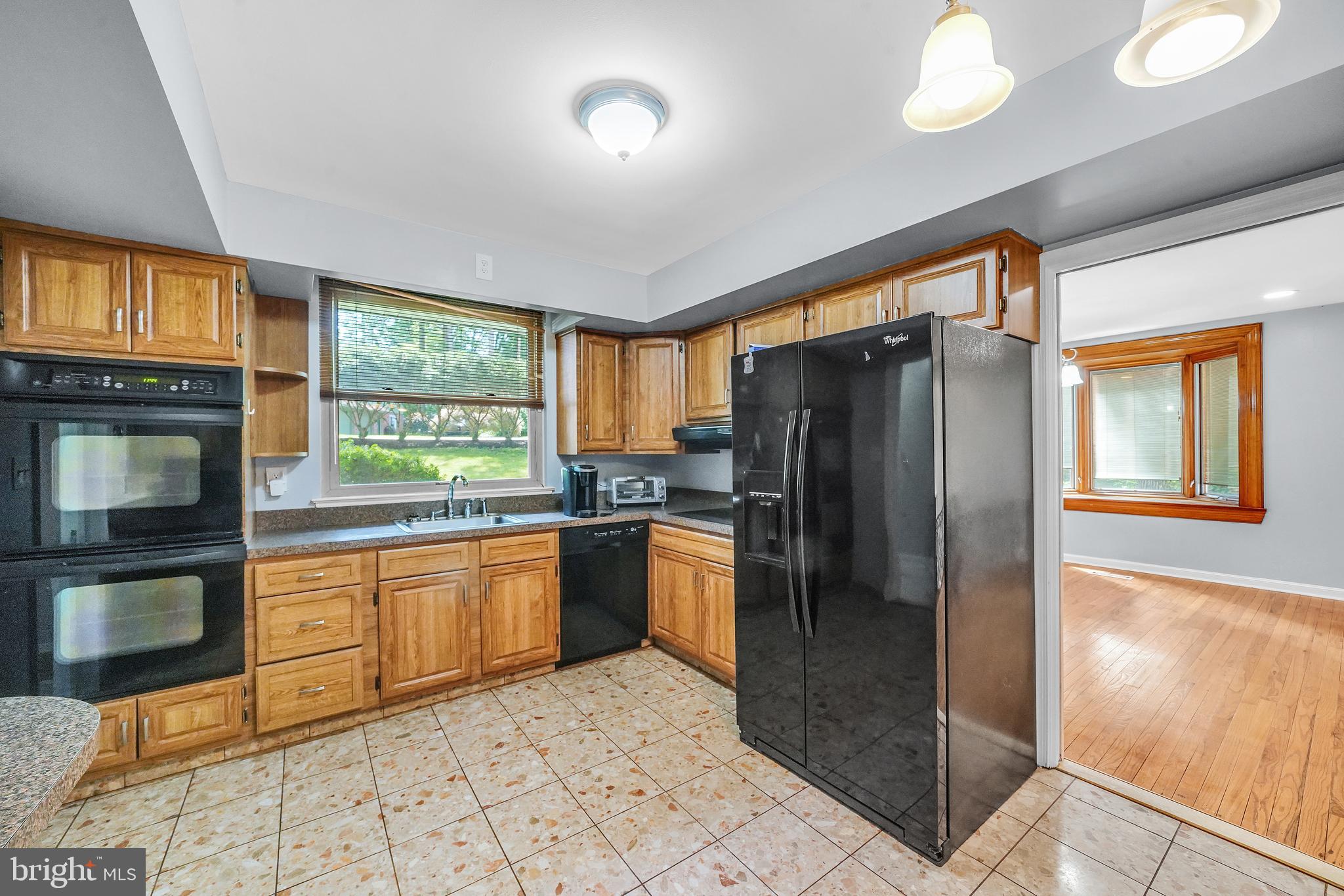 219 Orchard Road Paoli, PA 19301 - Photo 11 of 22 Gallery Image 11