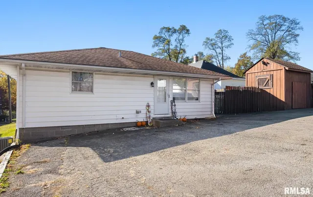 $159,000 | 1411-1413 East Tripp Avenue, Unit 2, Peoria, IL 61603