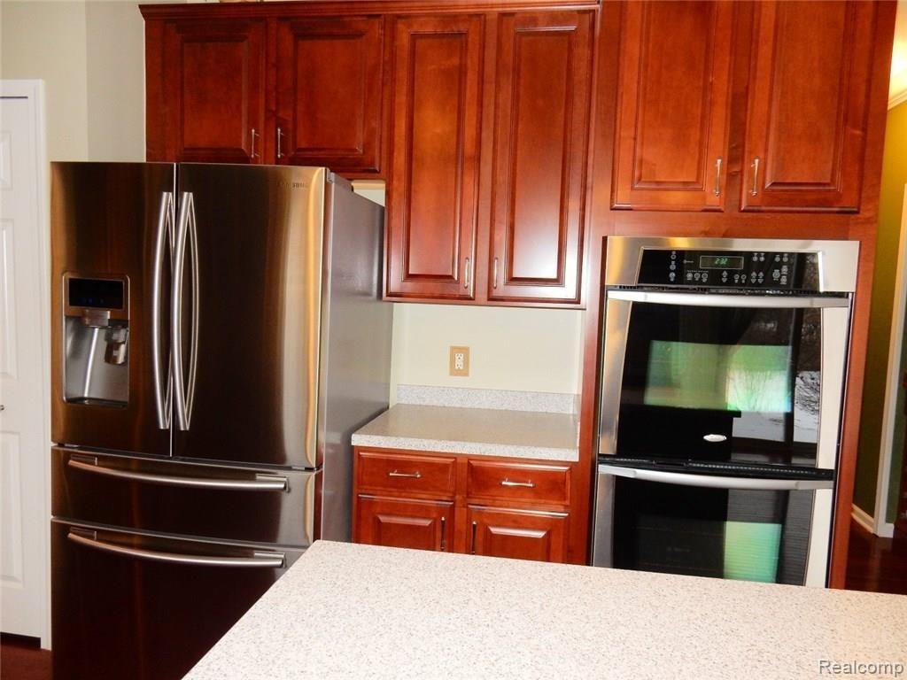 3382 Everett Drive Rochester, MI 48307 - Photo 21 of 92 Kitchen (3) (Large).JPG