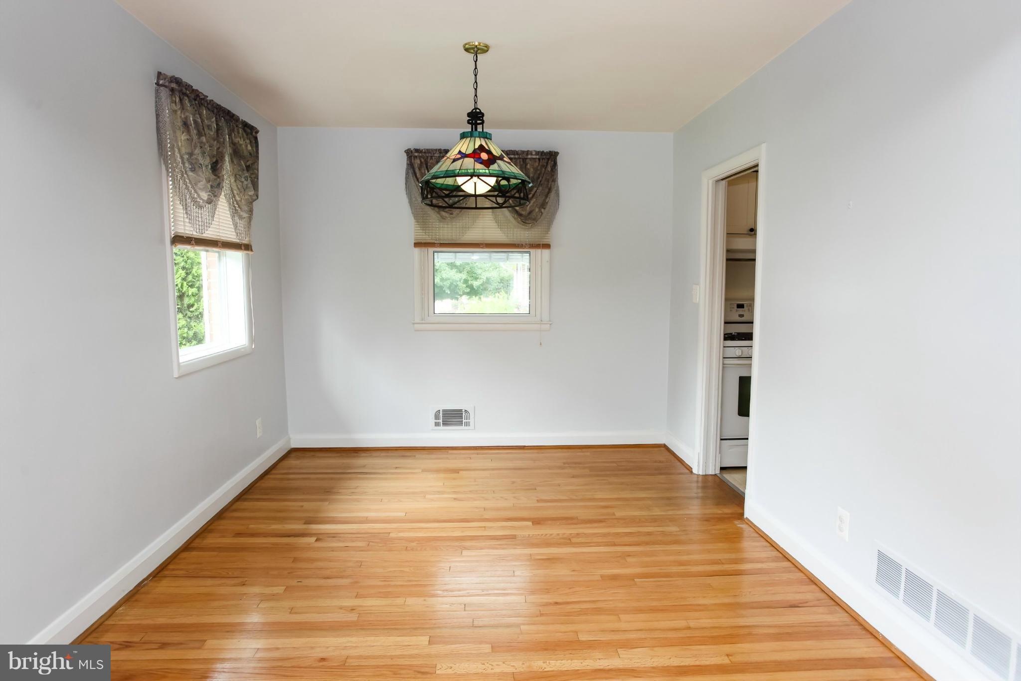 1916 Beverly Road Catonsville, MD 21228 - Photo 7 of 25 Dining Room