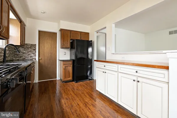 $320,000 | 61 Oak Forest Drive, Sicklerville, NJ 08081