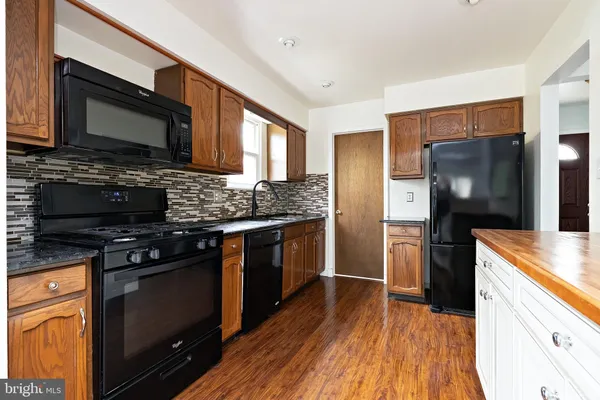$320,000 | 61 Oak Forest Drive, Sicklerville, NJ 08081
