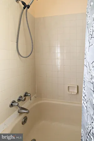 $320,000 | 61 Oak Forest Drive, Sicklerville, NJ 08081