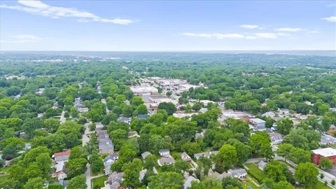 $399,000 | 4732 Booth Street, Westwood, KS 66205