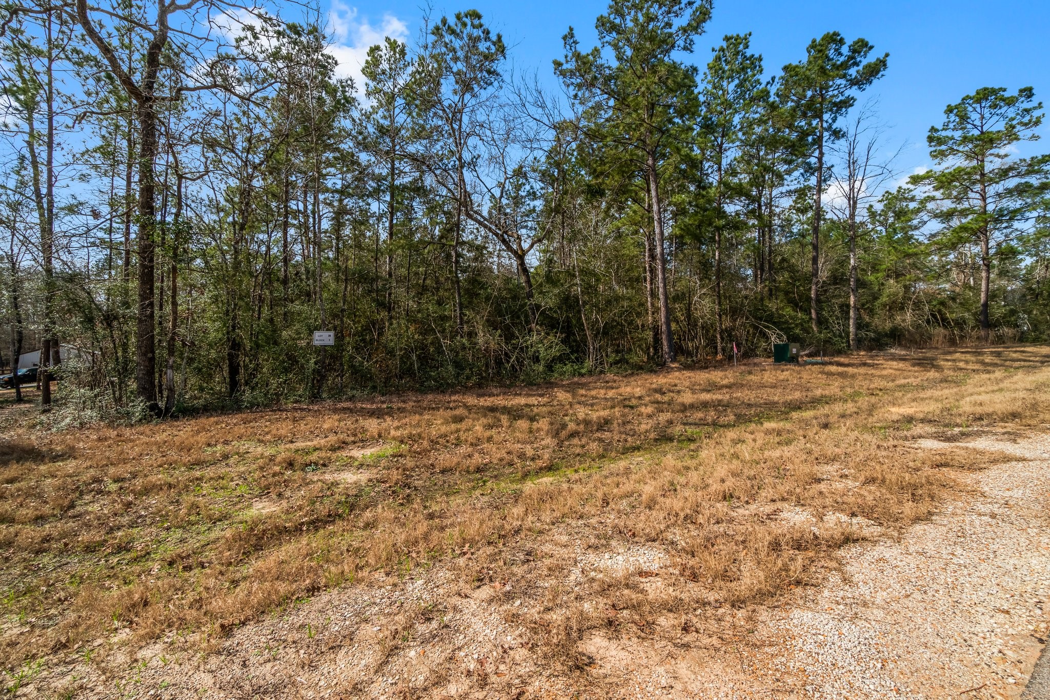 15491 Red Hawk Road Willis, TX 77378 - Photo 9 of 20 Private Lot near Main Entrance
