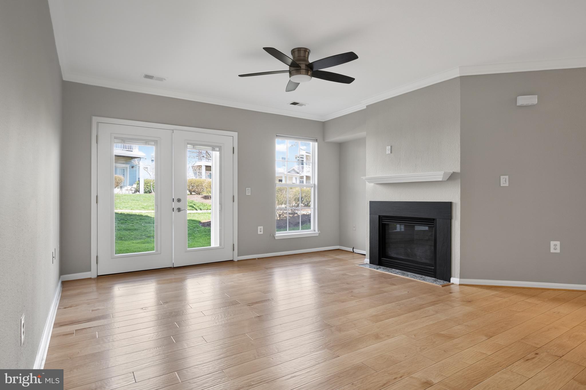 13048 Cabin Creek Road, Unit 13048 Herndon, VA 20171 - Photo 11 of 54 LIVING ROOM 1