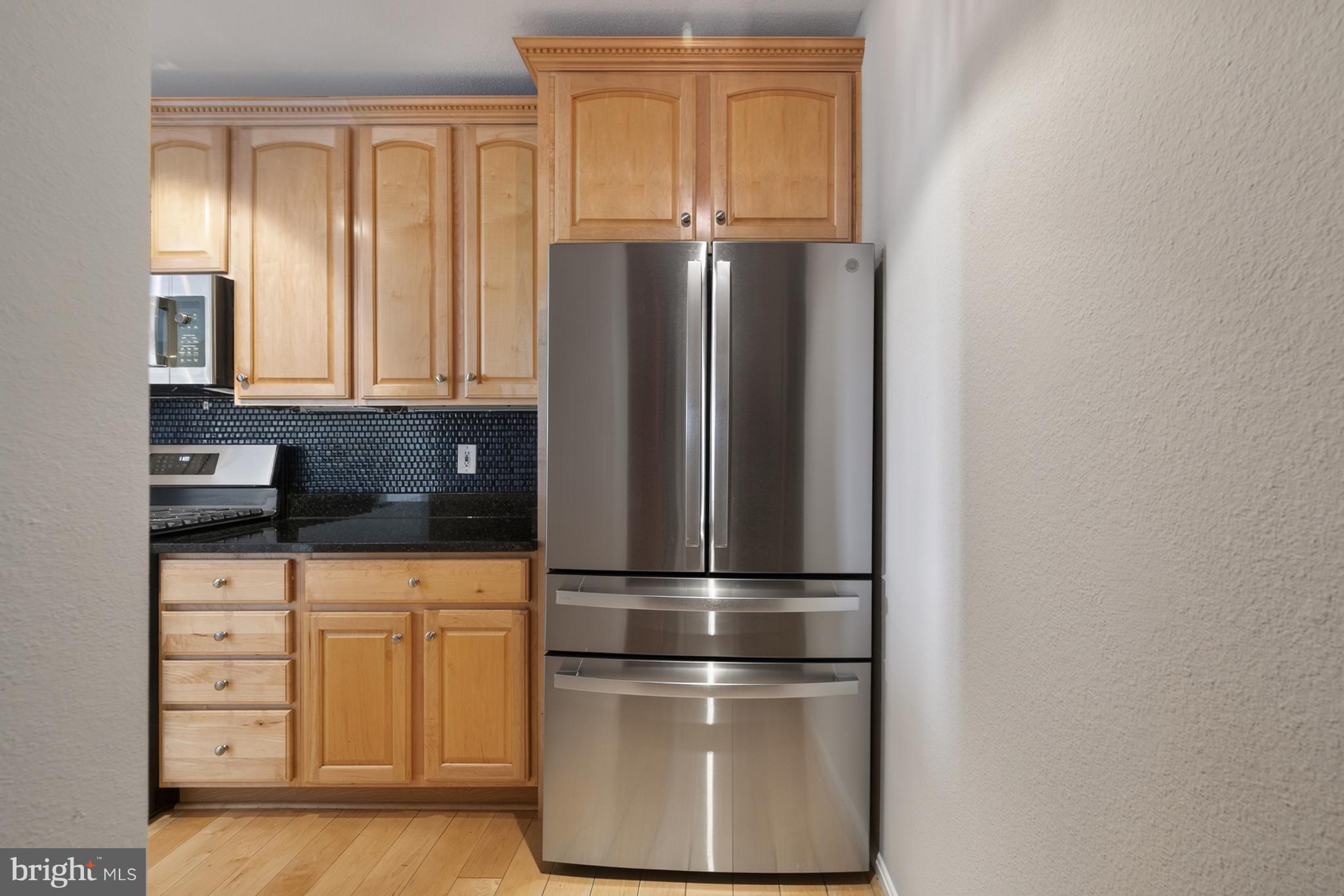 13048 Cabin Creek Road, Unit 13048 Herndon, VA 20171 - Photo 26 of 54 KITCHEN 5