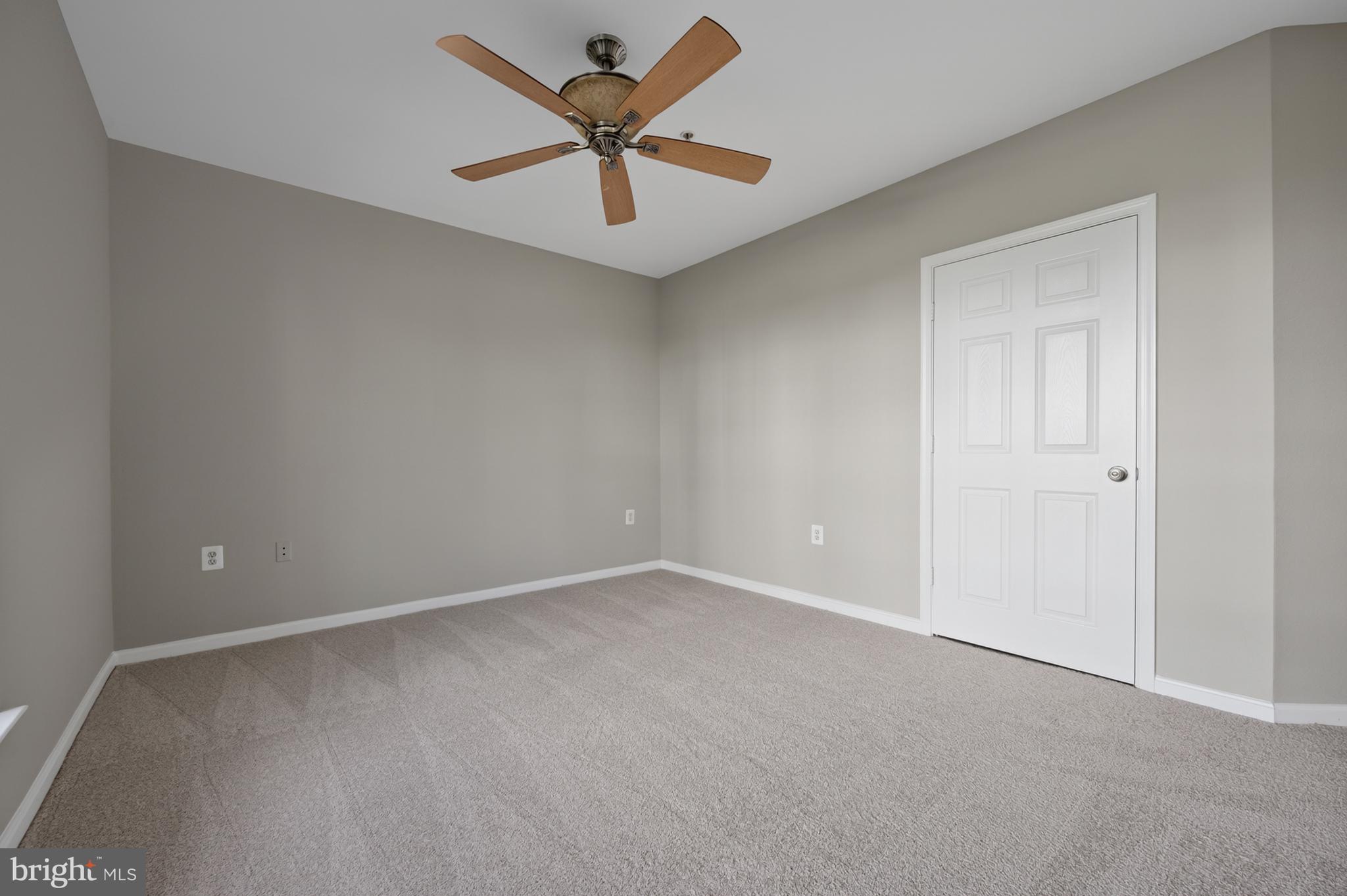 13048 Cabin Creek Road, Unit 13048 Herndon, VA 20171 - Photo 28 of 54 PRIMARY BEDROOM 2