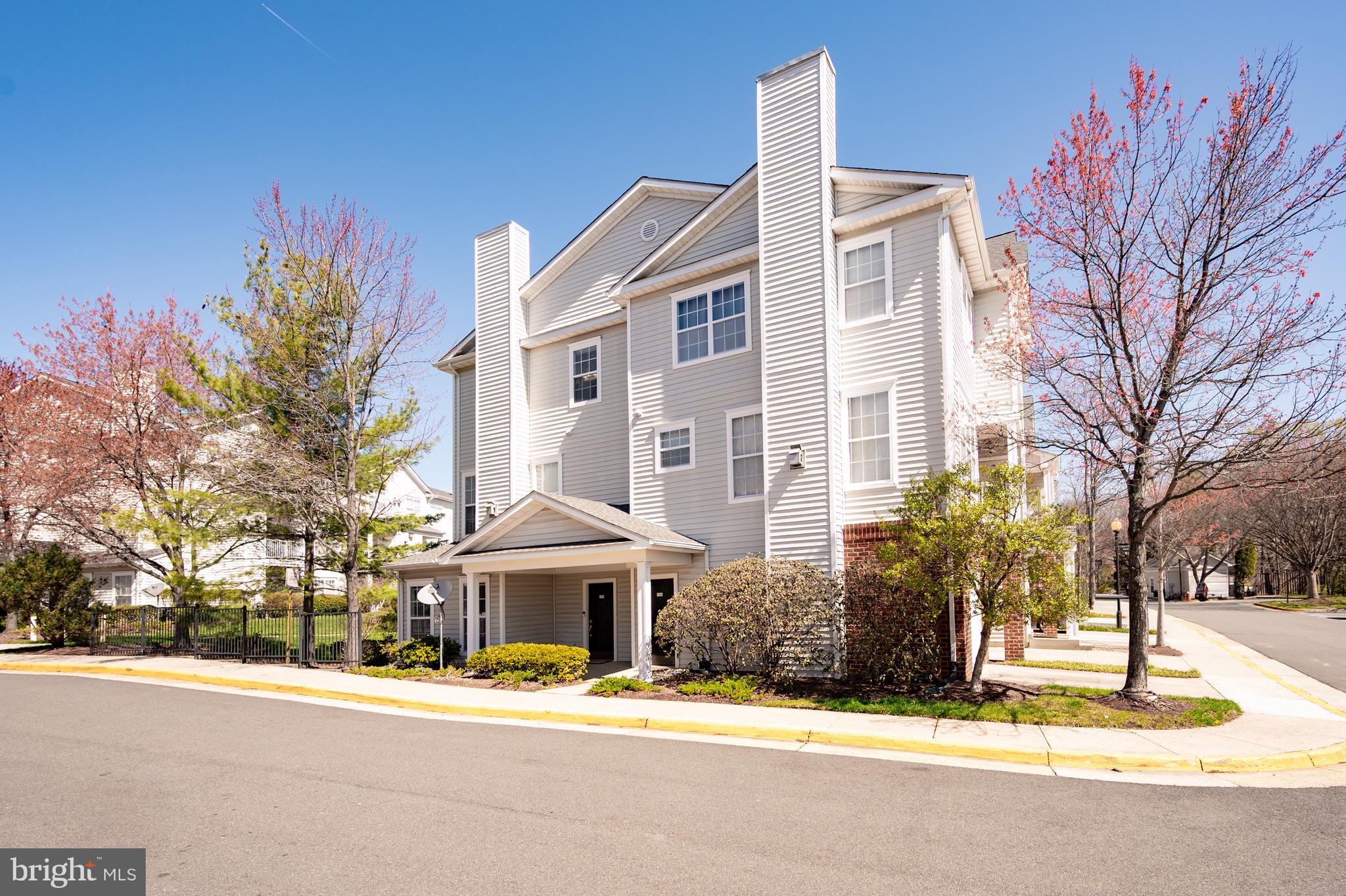 13048 Cabin Creek Road, Unit 13048 Herndon, VA 20171 - Photo 3 of 54 EXTERIOR FRONT 3