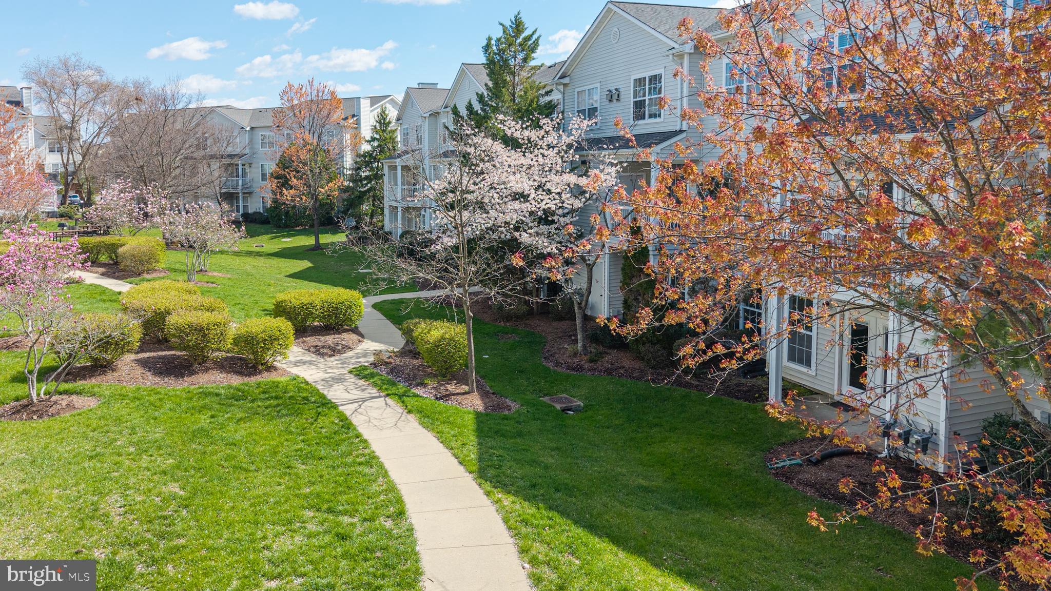13048 Cabin Creek Road, Unit 13048 Herndon, VA 20171 - Photo 7 of 54 PATIO & EXTERIOR REAR VIEW