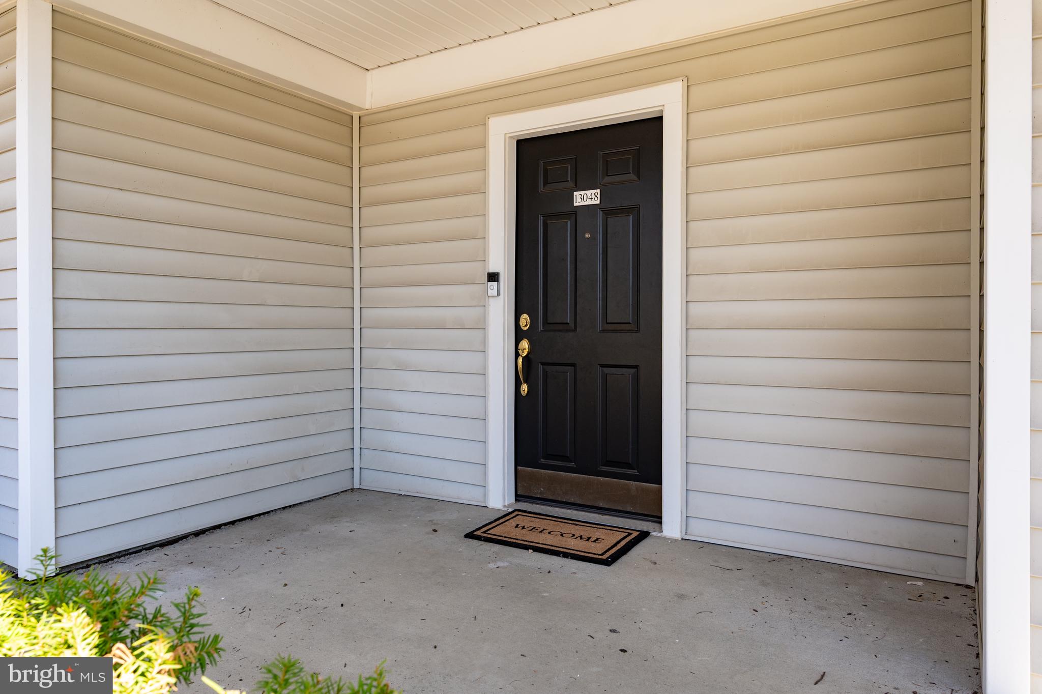 13048 Cabin Creek Road, Unit 13048 Herndon, VA 20171 - Photo 9 of 54 FRONT ENTRANCE