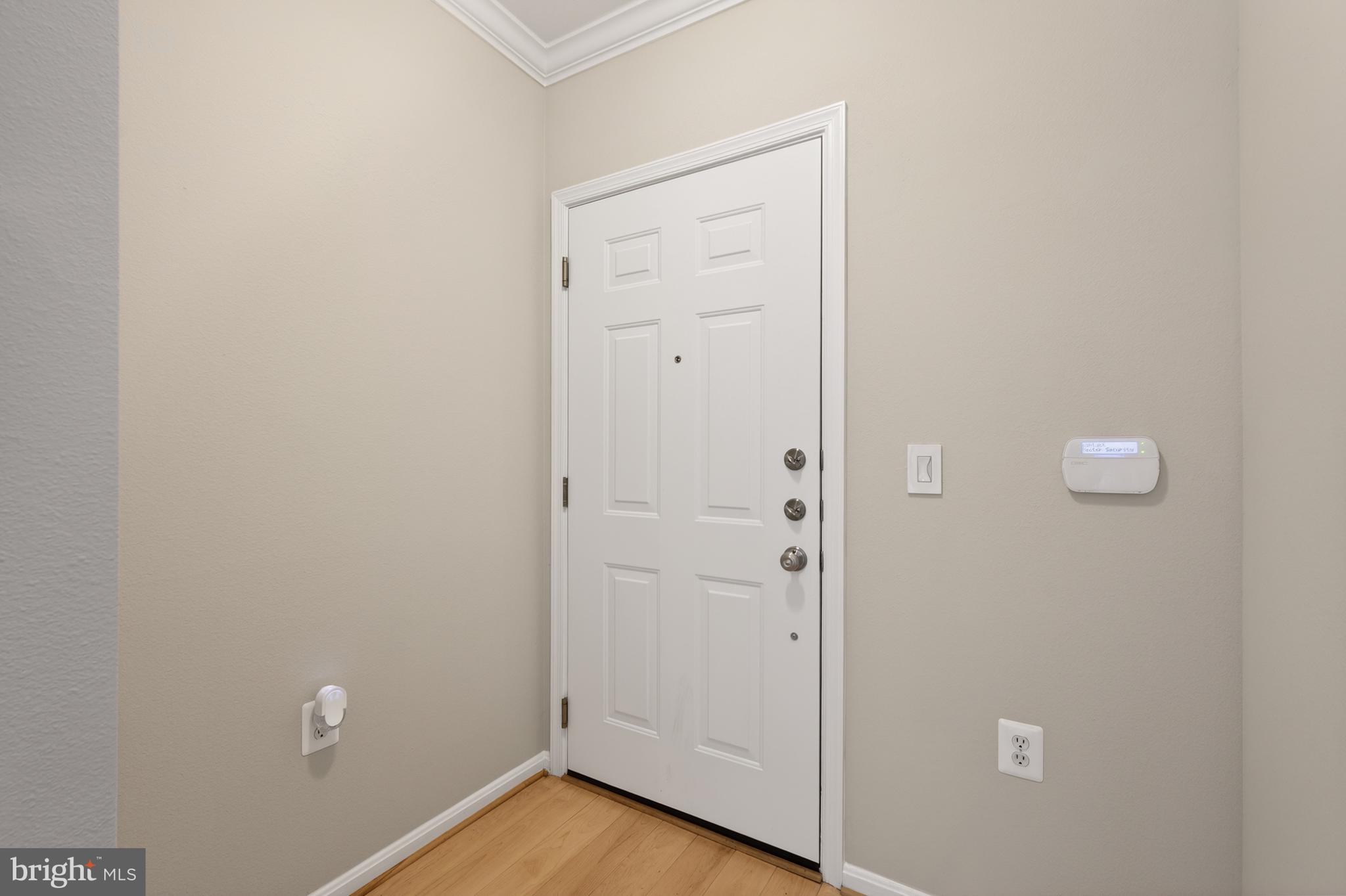 13048 Cabin Creek Road, Unit 13048 Herndon, VA 20171 - Photo 10 of 54 FOYER