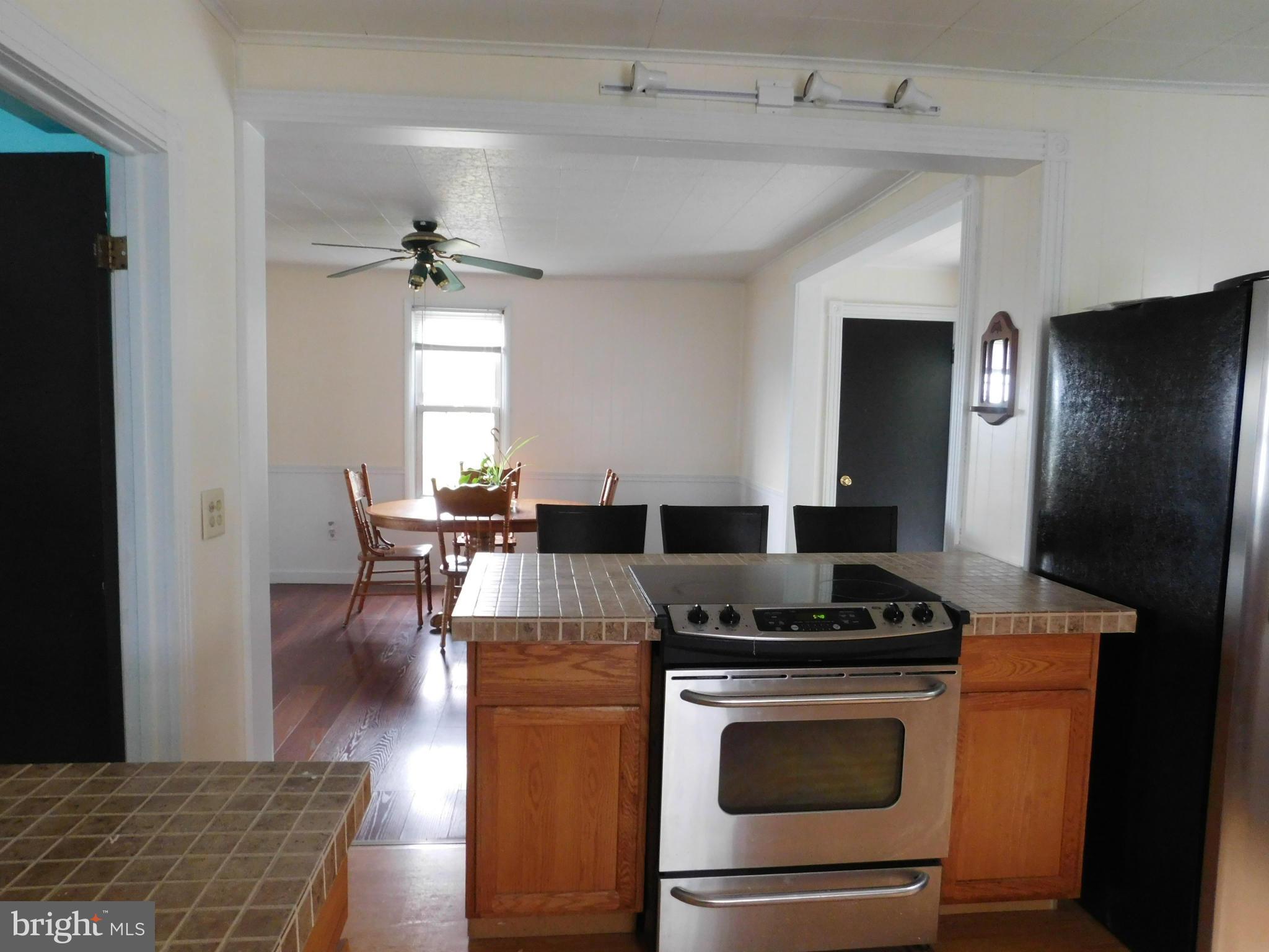 13290 Pen Mar Road Waynesboro, PA 17268 - Photo 6 of 24 Kitchen