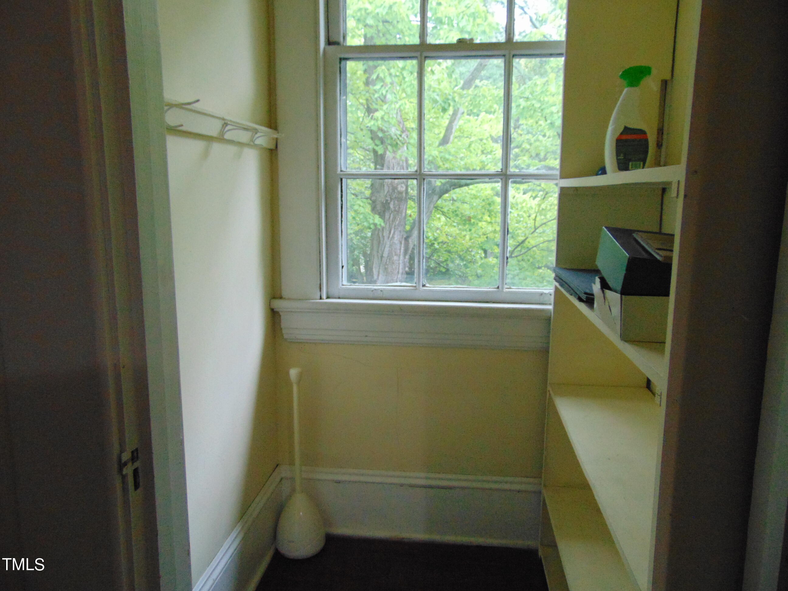 215 Woodburn Road Raleigh, NC 27605 - Photo 42 of 58 DSC02945