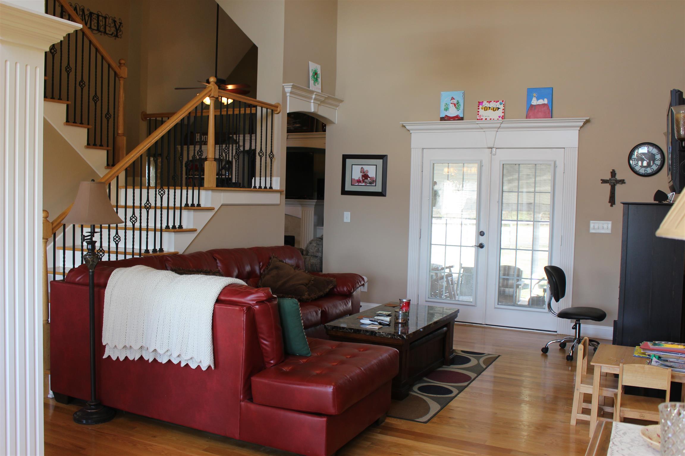 116 New Dawn Road Rockvale, TN 37153 - Photo 3 of 26 a living room with furniture