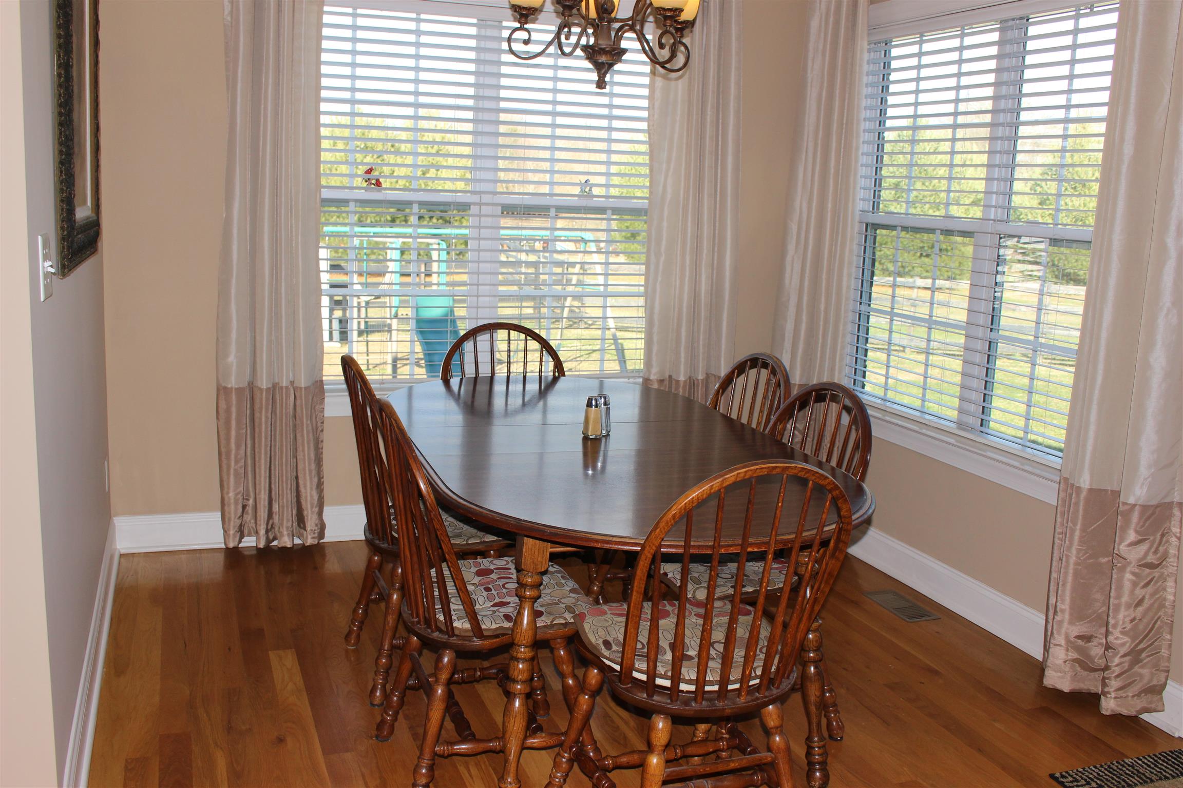 116 New Dawn Road Rockvale, TN 37153 - Photo 9 of 26 a dining room with furniture and wooden floor