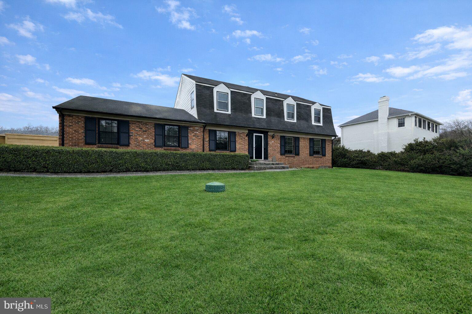 1002 Kimberwicke Road McLean, VA 22102 - Photo 1 of 65 Gallery Image 1