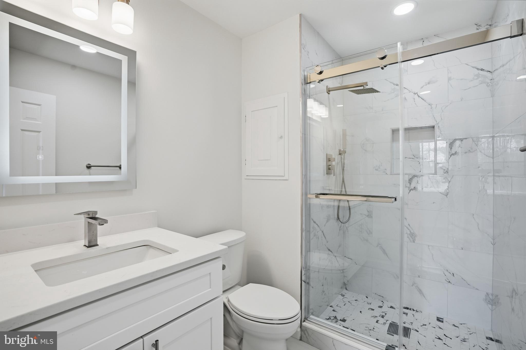 1002 Kimberwicke Road McLean, VA 22102 - Photo 38 of 64