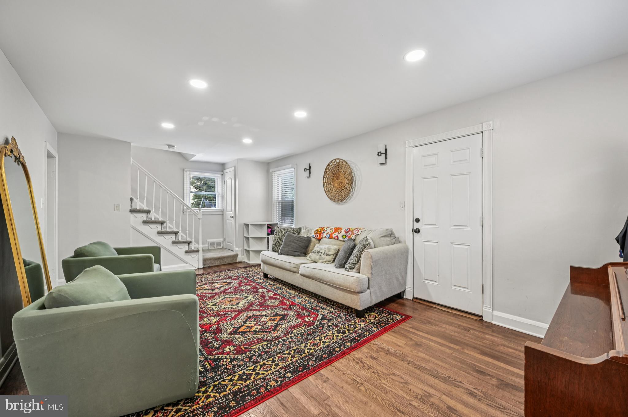 725 Milford Mill Road Pikesville, MD 21208 - Photo 7 of 49 Living Room