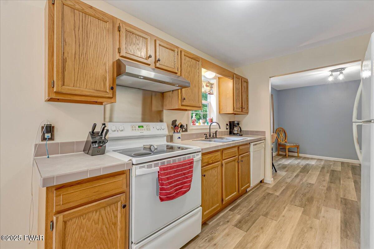 76 Bortree Road Moscow, PA 18444 - Photo 15 of 45 Kitchen