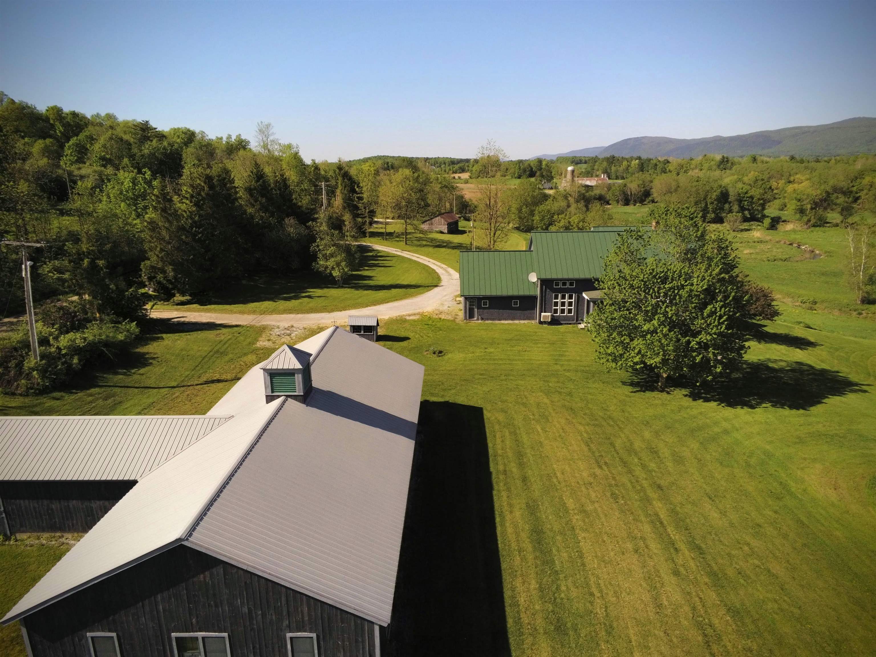 2112 Middle Road Salisbury, VT 05769 - Photo 3 of 56