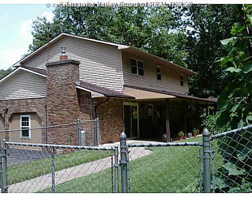 1316 Buff Creek Road Hurricane, WV 25526 - Photo 7 of 11 Exterior Back.