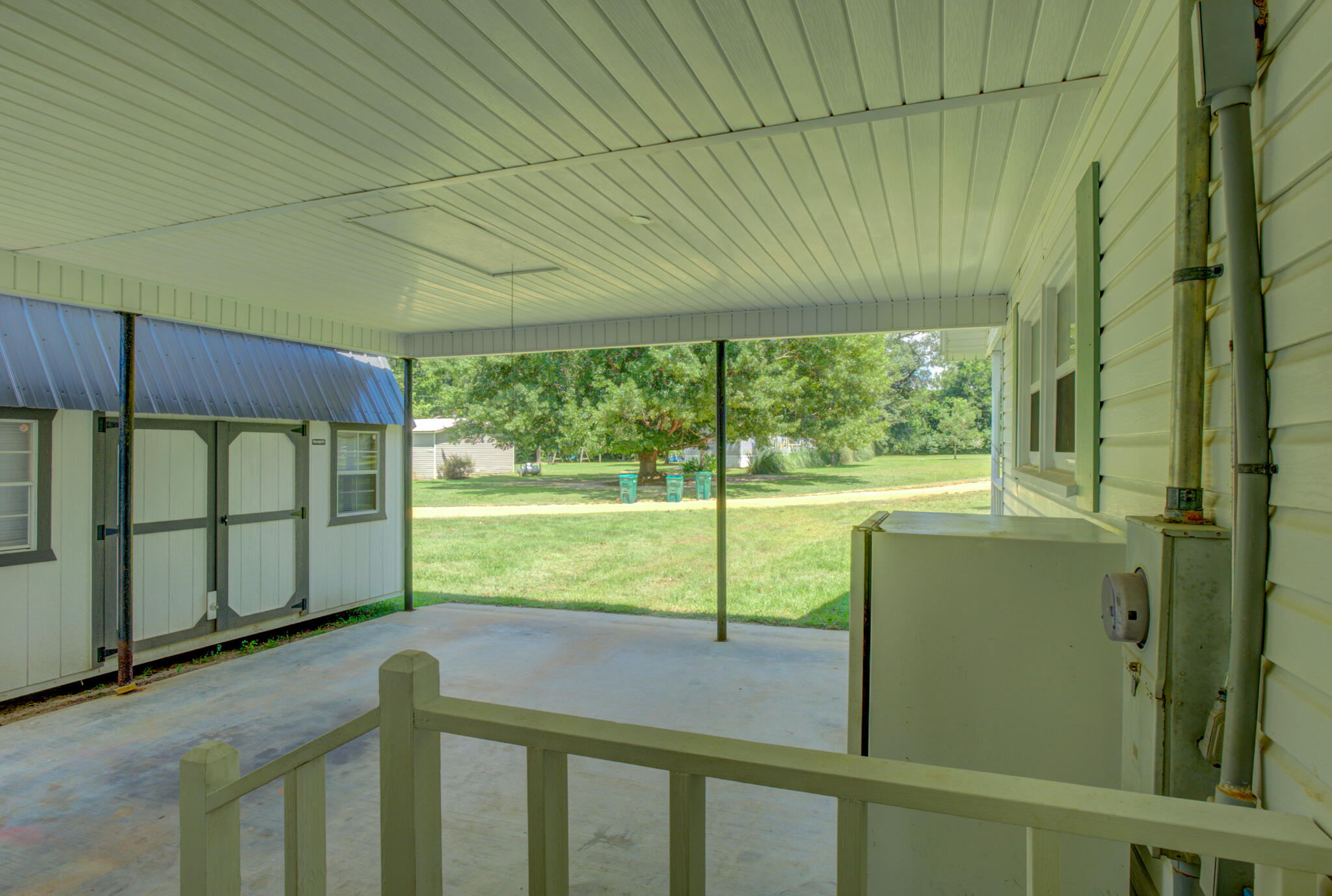 4135 Cliff Road Graceville, FL 32440 - Photo 26 of 40 a view of a room that has a large window