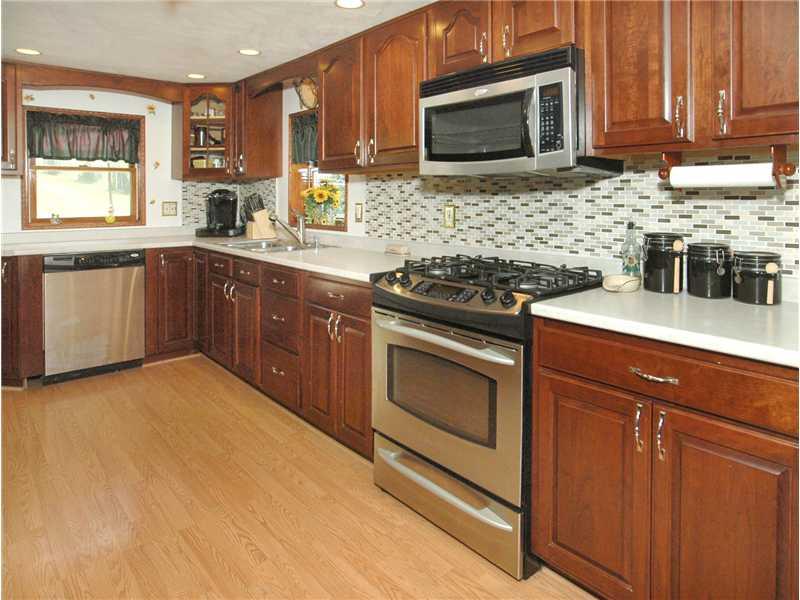 249 McWilliams Road Trafford, PA 15085 - Photo 2 of 21 Kitchen.