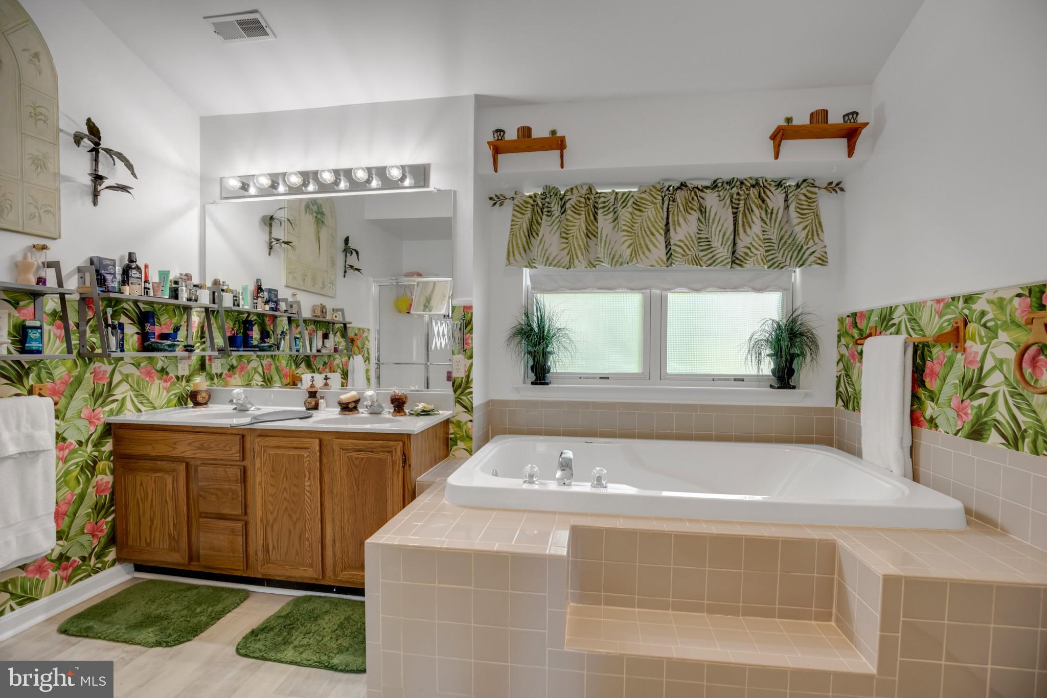 347 Rachaels Way Prince Frederick, MD 20678 - Photo 14 of 30 Ensuite bath