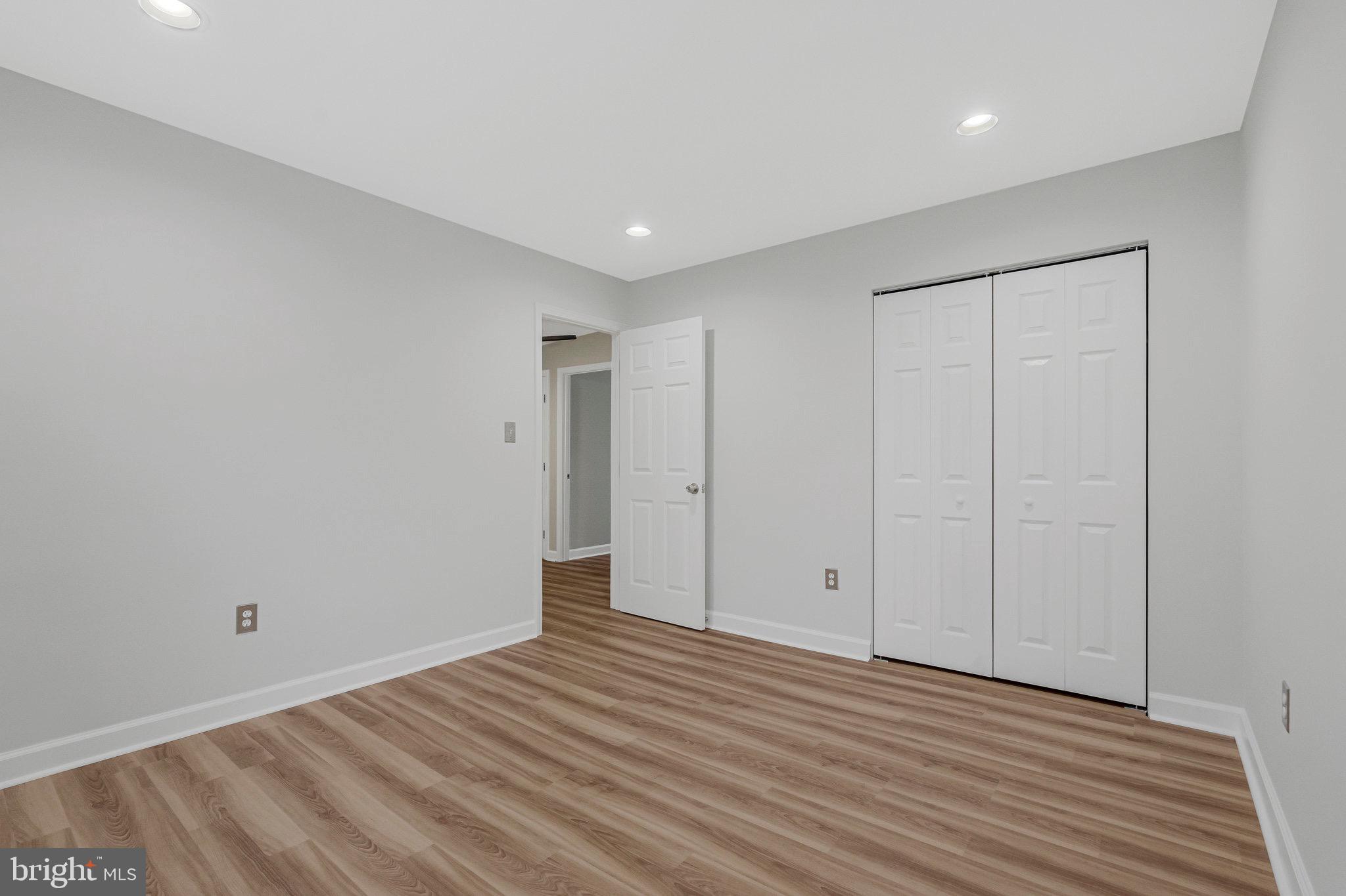 1801 Ivy Oak Square, Unit 65 Reston, VA 20190 - Photo 23 of 43 a view of an empty room
